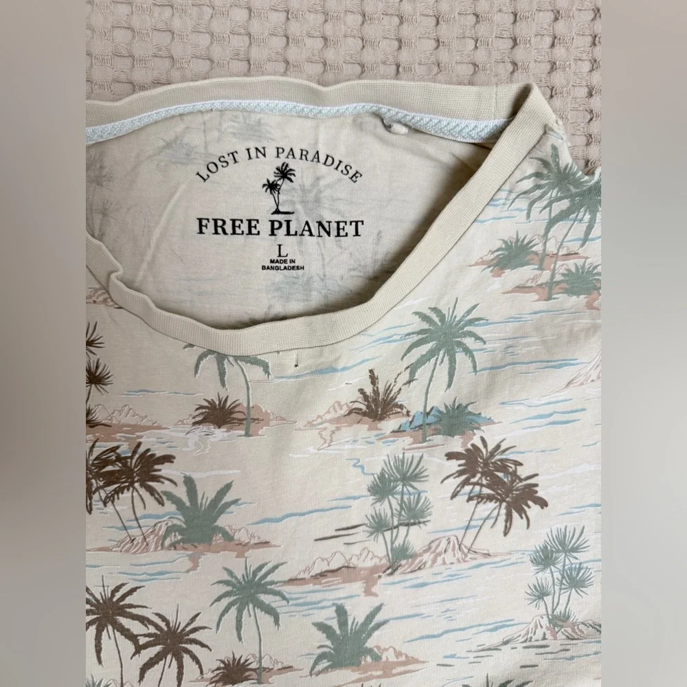Free Planet Men's Palm Tree Print Tee - Cream and Brown - Picture 2 of 2